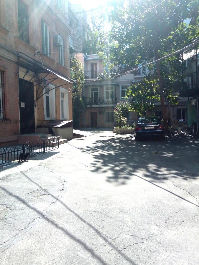 Центр Однокомнатная Просторная Квартира Улица Екатериниская Odesa Exterior foto